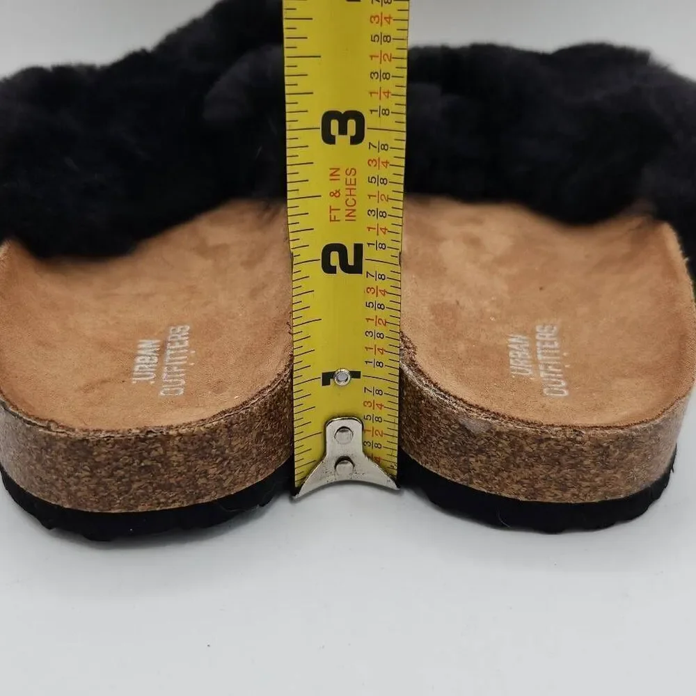 Brand New Urban Outfitters Women's Size 9 Black Faux Fur Slip On Slides Sandals